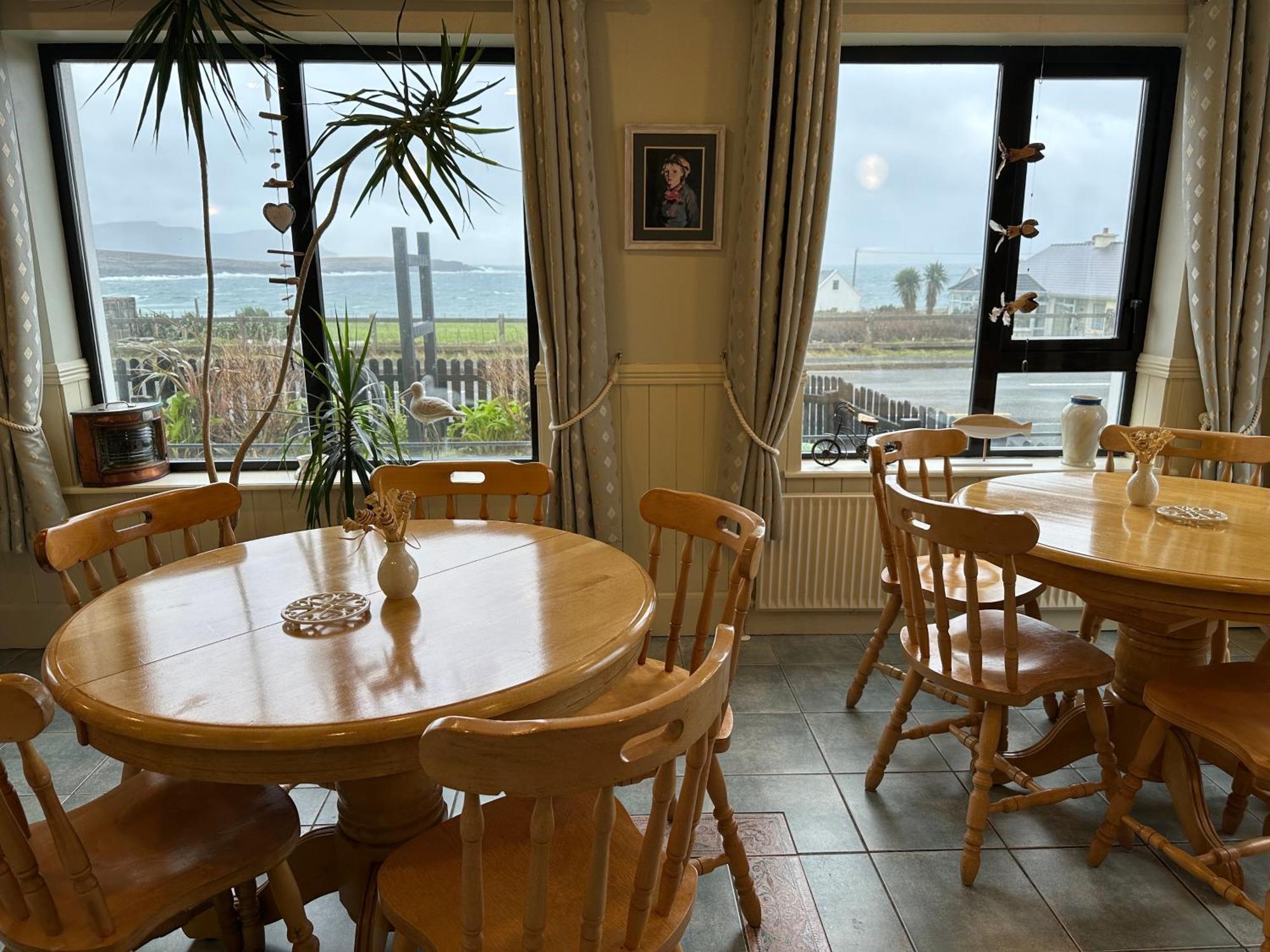 Teach Cruachan Large-Group Holiday Home Dooagh Exterior photo