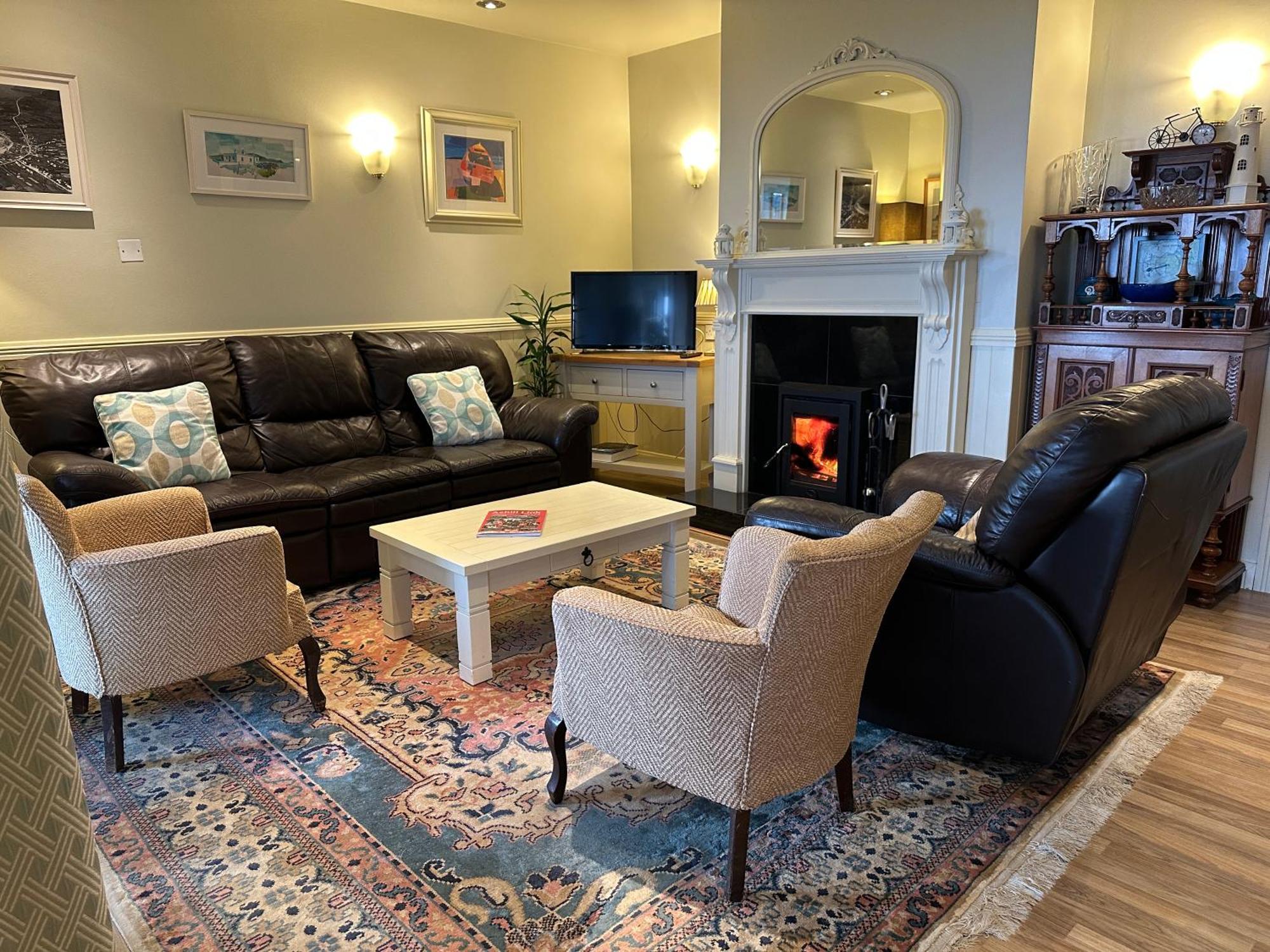 Teach Cruachan Large-Group Holiday Home Dooagh Exterior photo